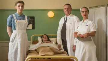 Zasłona do serialu "Pielęgniarki" #1536689