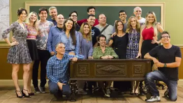Zasłona do serialu "Escolinha do Professor Raimundo: Nova Geração" #1807546