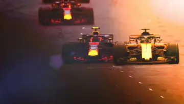 Zasłona к сериалу "Formula 1: Jazda o życie" #1367110