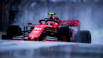 Zasłona к сериалу "Formula 1: Jazda o życie" #1367111