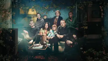 Zasłona к сериалу "Rok za rokiem" #1462486
