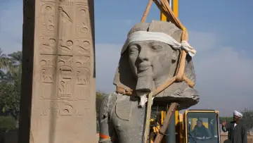 Zasłona do serialu "Egipt: miejsce pełne tajemnic" #1497564