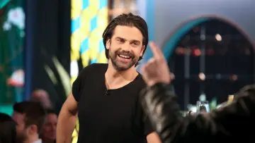 Zasłona к сериалу "Bonsoir bonsoir!" #1230795