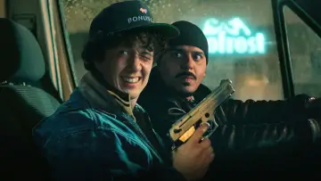 Zasłona к сериалу "Jak sprzedawać dragi w sieci (szybko)" #1459382