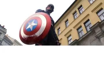Zasłona к сериалу "Falcon i Zimowy Żołnierz" #1345358