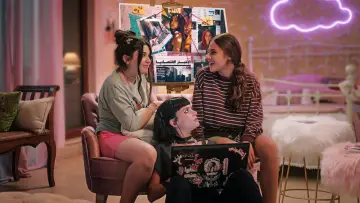 Zasłona к сериалу "AlRawabi School for Girls" #1462761