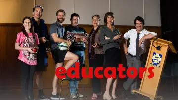Zasłona do serialu "Edukatorzy" #1604561