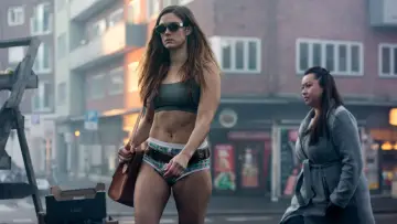 Zasłona к сериалу "Przybysze" #1463357