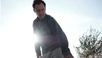 Zasłona к сериалу "Dzień trzeci" #1470634