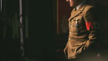 Zasłona do serialu "Rise of the Nazis" #1864087