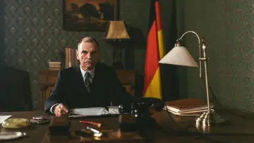 Zasłona do serialu "Rise of the Nazis" #1864096
