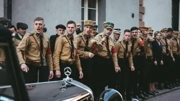 Zasłona do serialu "Rise of the Nazis" #1864099