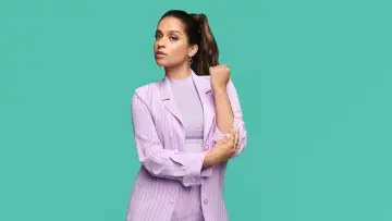 Zasłona к сериалу "A Little Late with Lilly Singh" #1347622