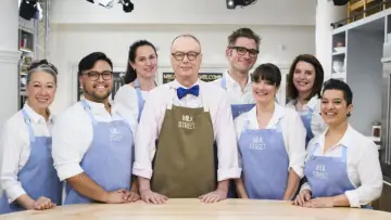 Zasłona do serialu "Christopher Kimball