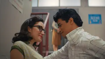 Zasłona do serialu "Grease: Rise of the Pink Ladies" #1864017