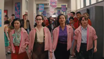 Zasłona do serialu "Grease: Rise of the Pink Ladies" #1864020