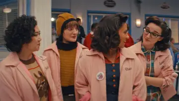 Zasłona do serialu "Grease: Rise of the Pink Ladies" #1864022