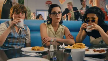 Zasłona do serialu "Grease: Rise of the Pink Ladies" #1864027