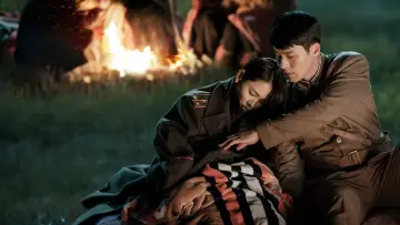 Zasłona к сериалу "Crash Landing on You" #1369176