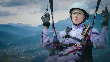 Zasłona к сериалу "Crash Landing on You" #1369189