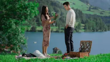 Zasłona к сериалу "Crash Landing on You" #1369204