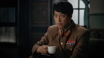 Zasłona к сериалу "Crash Landing on You" #1369210