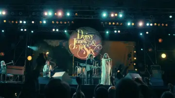 Zasłona к сериалу "Daisy Jones & the Six" #1458363