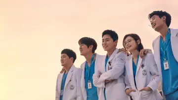 Zasłona к сериалу "Hospital Playlist" #1376928