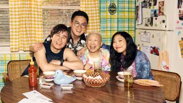 Zasłona do serialu "Awkwafina jest Norą z Queens" #1593904