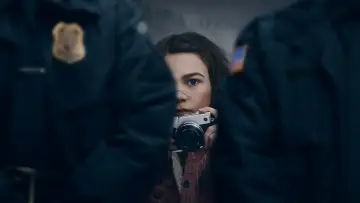 Zasłona к сериалу "Home Before Dark" #1462929