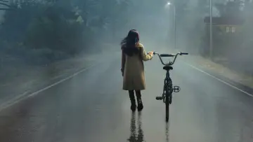 Zasłona к сериалу "Home Before Dark" #1462937