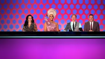 Zasłona do serialu "Secret Celebrity RuPaul