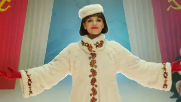 Zasłona do serialu "Czerwona Królowa" #1823848
