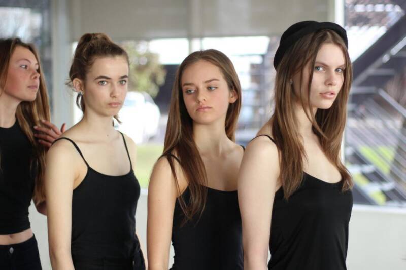 Wymiary, polaroidy i comp card: co agencja naprawdę ocenia na castingu modeli