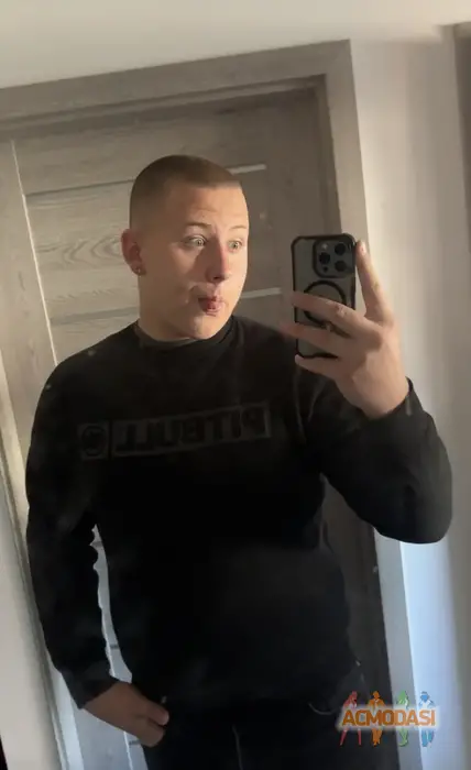 Nikolas  Dabrowski zdjęcia №1738806. Załadowany 14 Listopada 2025