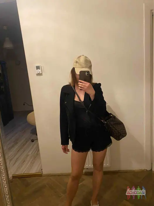 Ewa Wiktoria Gołąb zdjęcia №1738778. Załadowany 12 Października 2025