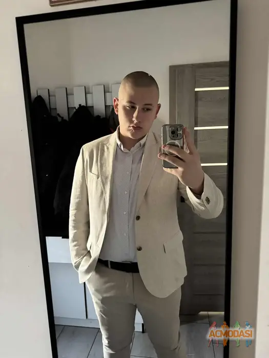 Nikolas  Dabrowski zdjęcia №1738805. Załadowany 14 Listopada 2025