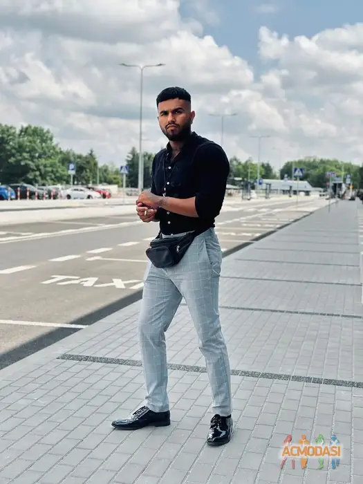 Uzair  Butt zdjęcia №1738800. Załadowany 10 Listopada 2025