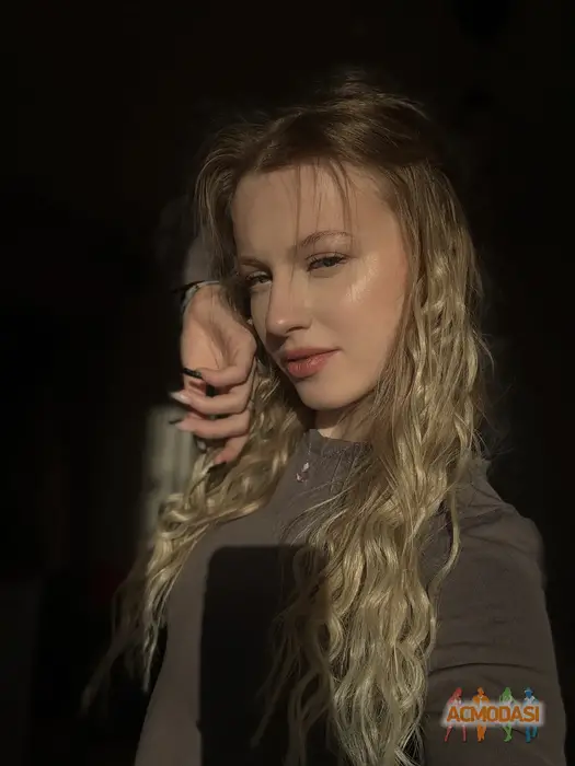 Anita  Shuleshko zdjęcia №1738936. Załadowany 24 Stycznia 2026