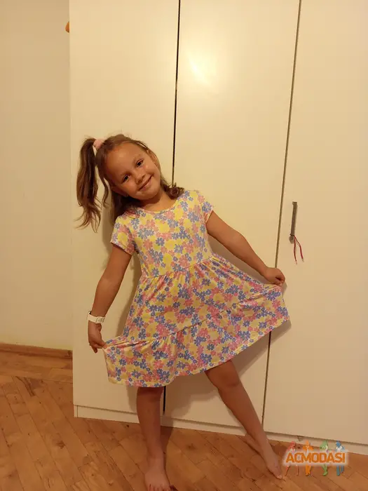 Julia  Nagraba zdjęcia №1738745. Załadowany 14 Września 2025