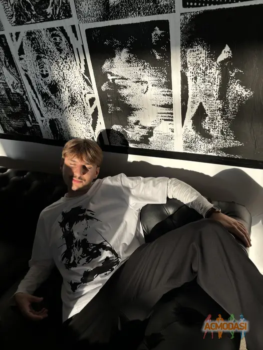 Szymon  Witkowski zdjęcia №1738979. Załadowany 04 Lutego 2026